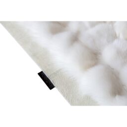 White - Ivory Fox Fur Rug k-146